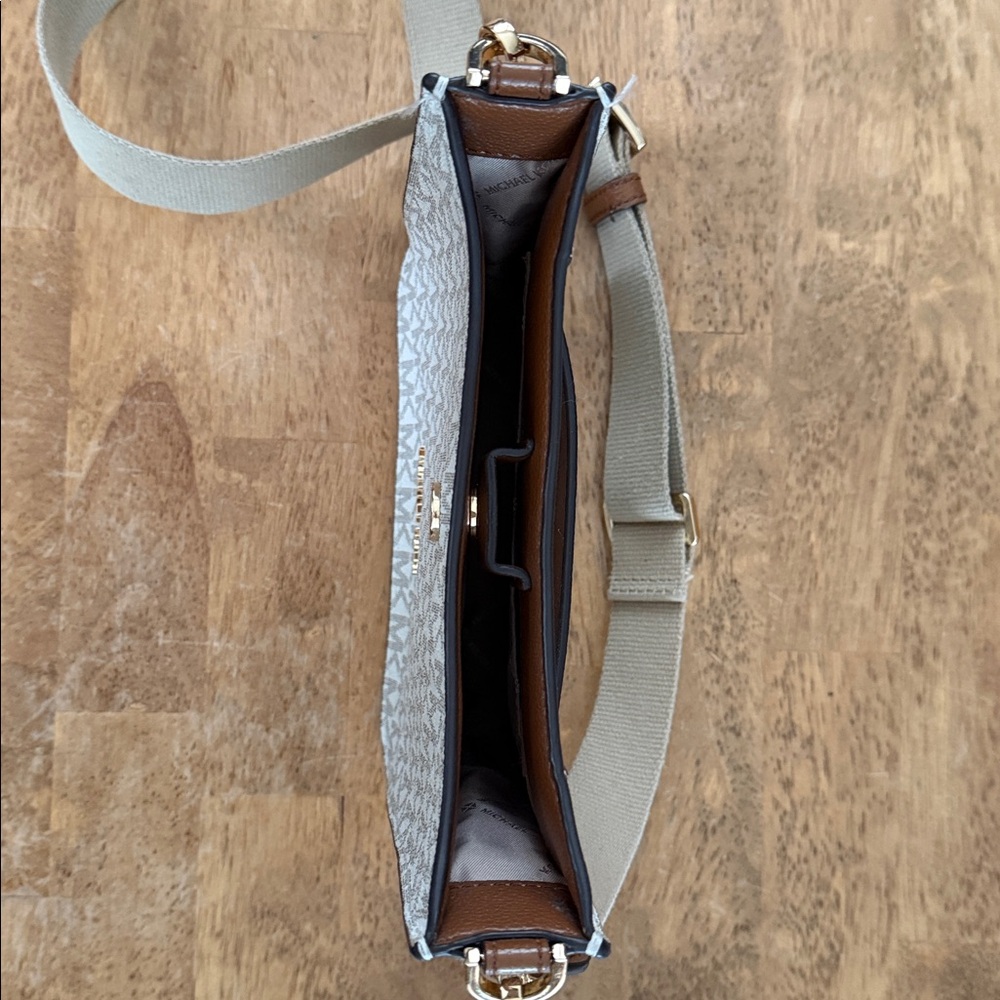 Michael Kors Briley Small Logo Messenger Bag in the vanilla color. Crossbody Bag - Picture 5 of 6